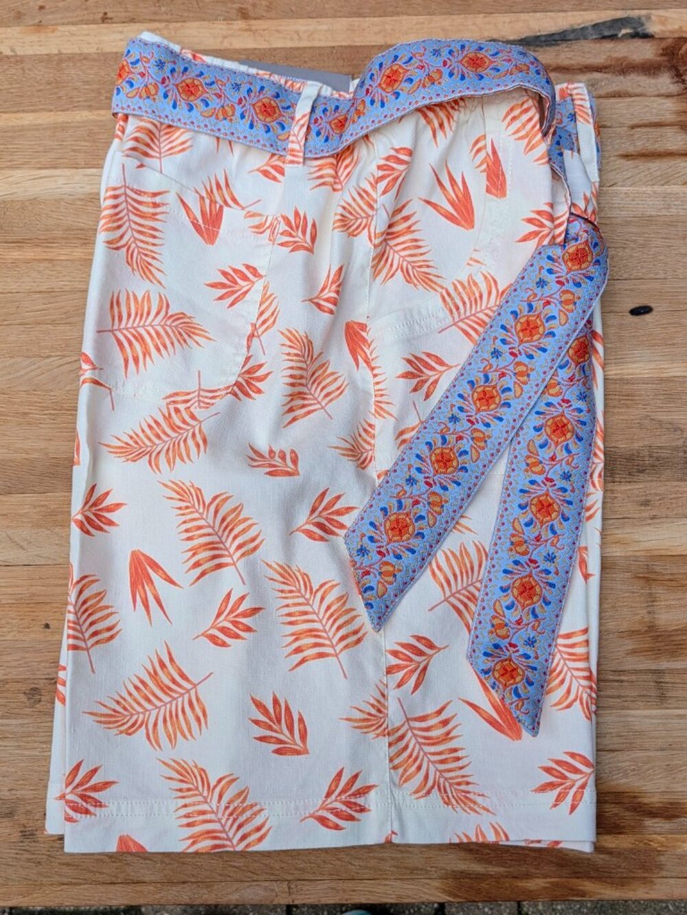 Soft Surroundings - Orange leaves and blue Embroider Belt - Size M (10/12) - NWT - Picture 12 of 13